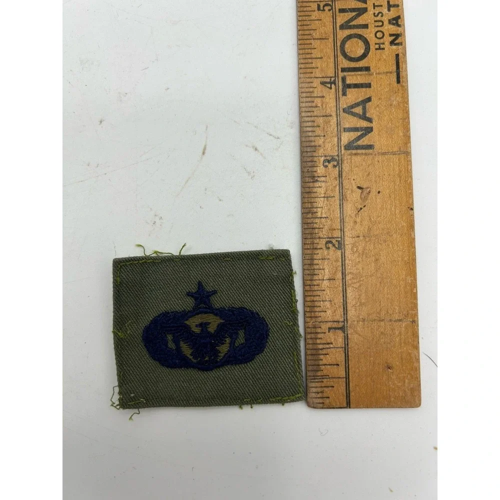 US Air Force Security Police Qualification Collar Patch D7\‎